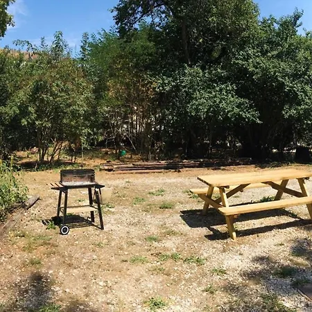 Au Bord De L Eau Pesmes